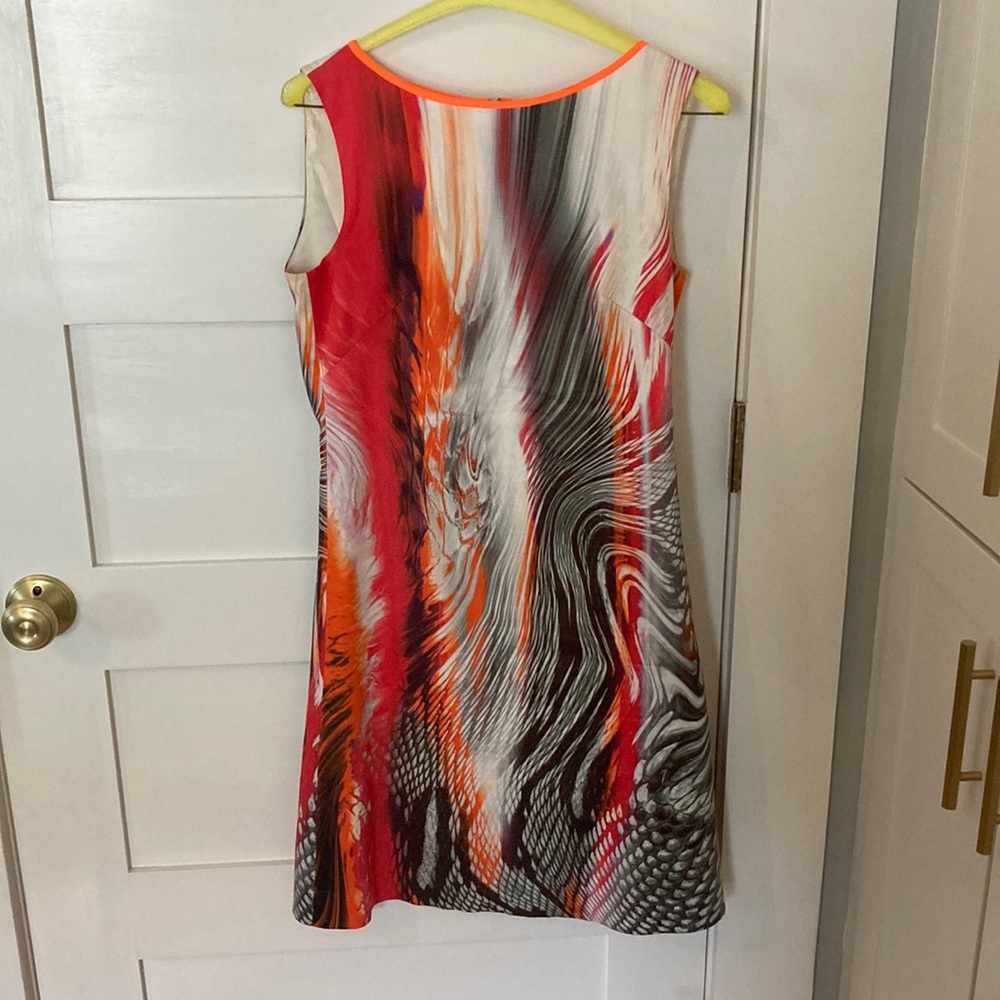 Elie Tahari size 2 multicolor sheath dress.